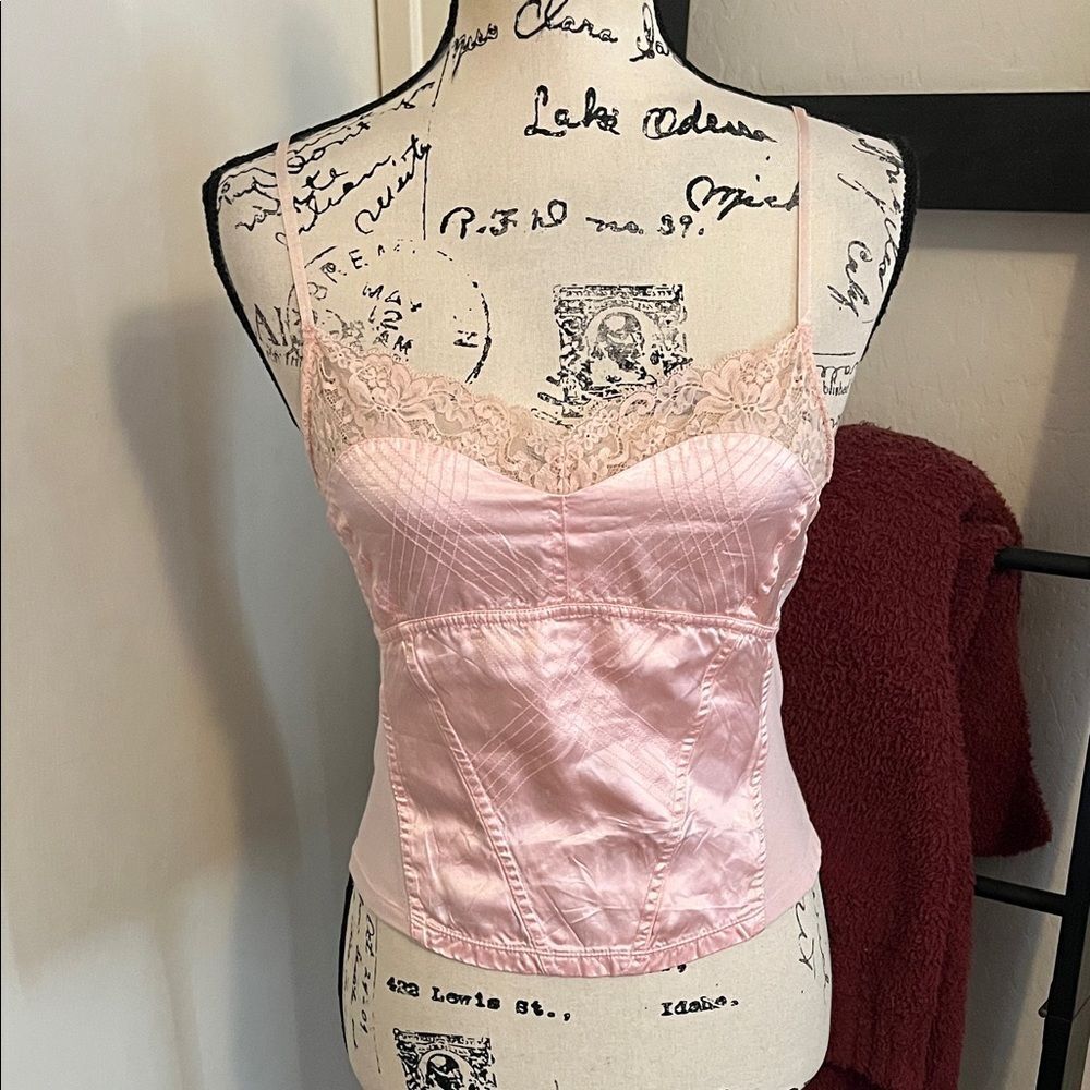 Jennifer Lopez J.Lo Y2K Pink Lace Trim Strap Top Event Club Party 2000’s